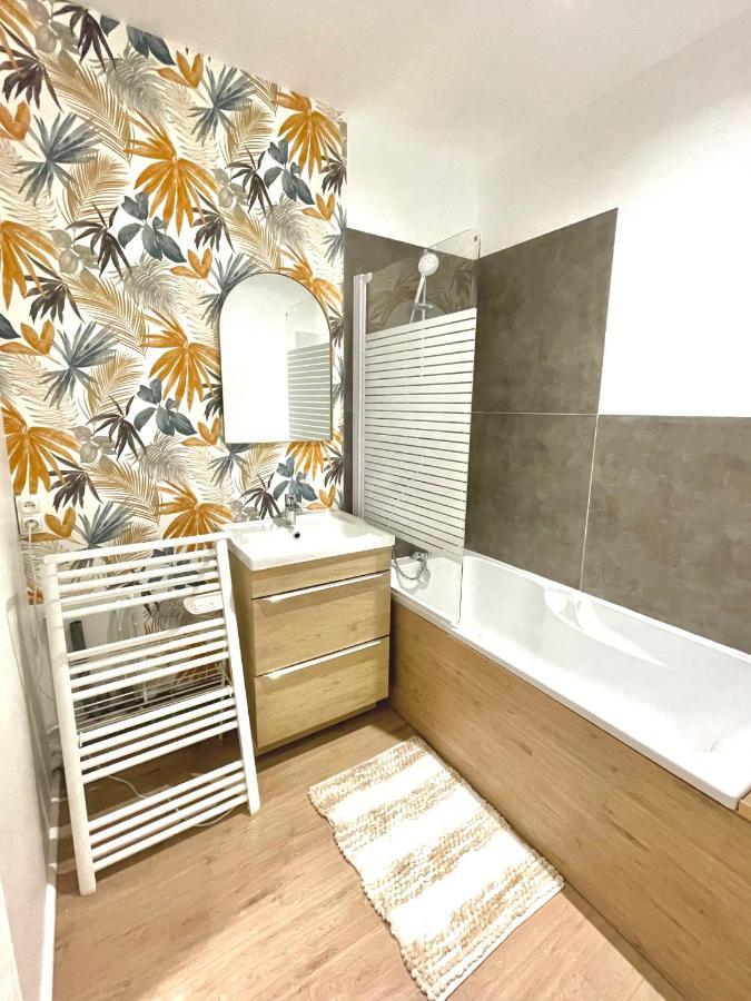 Joli Appartement Hyper-Centre Alencon Bagian luar foto